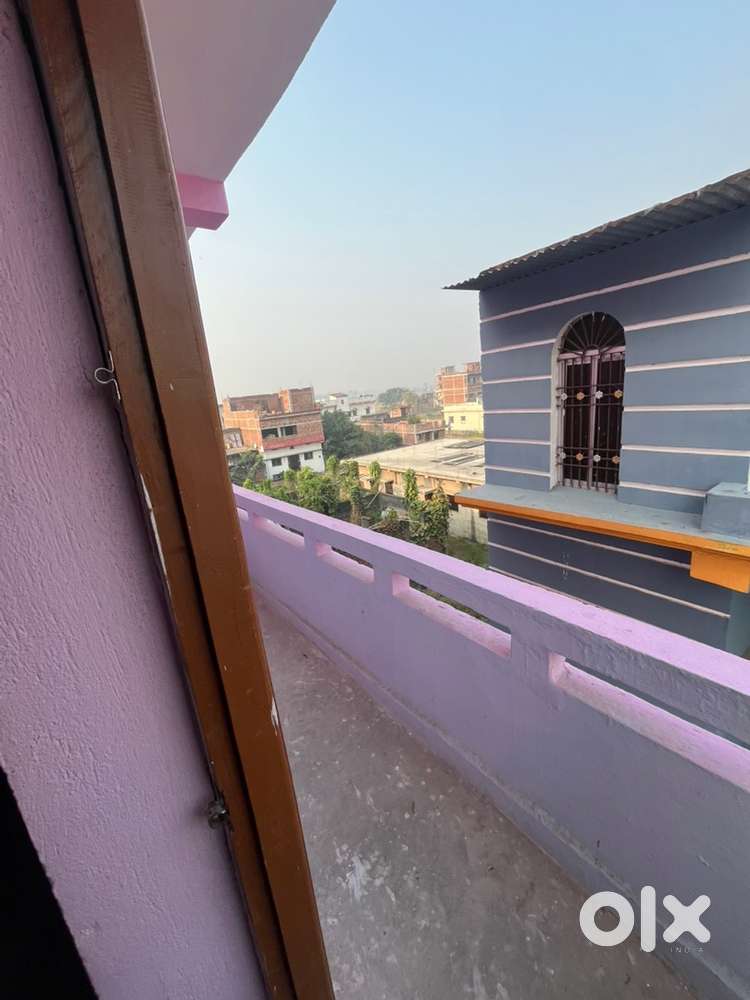 2bhk flat on rent with balcony view