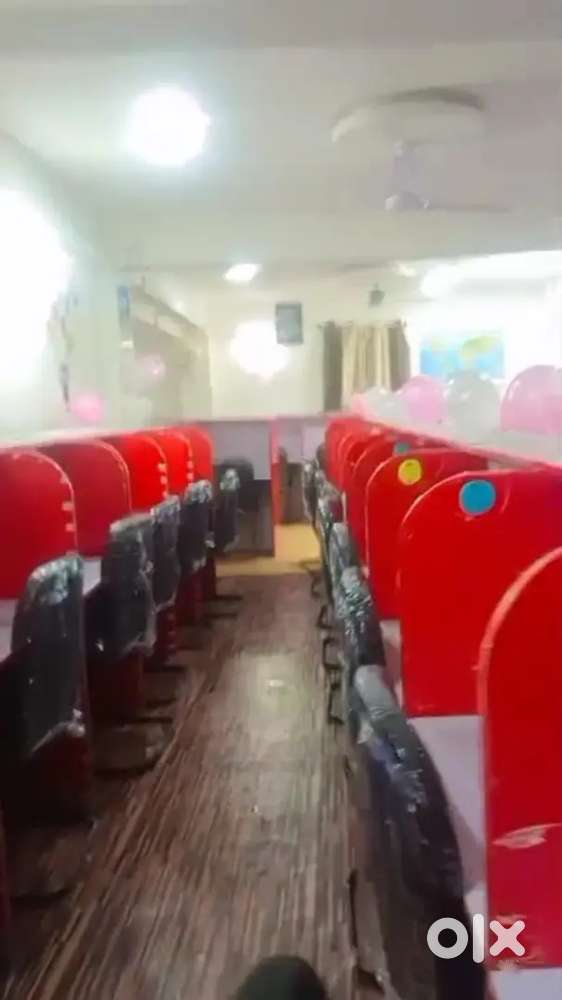 Library 70 seat ka full finishing Hai mujhe Paisa ka bahut argent hai