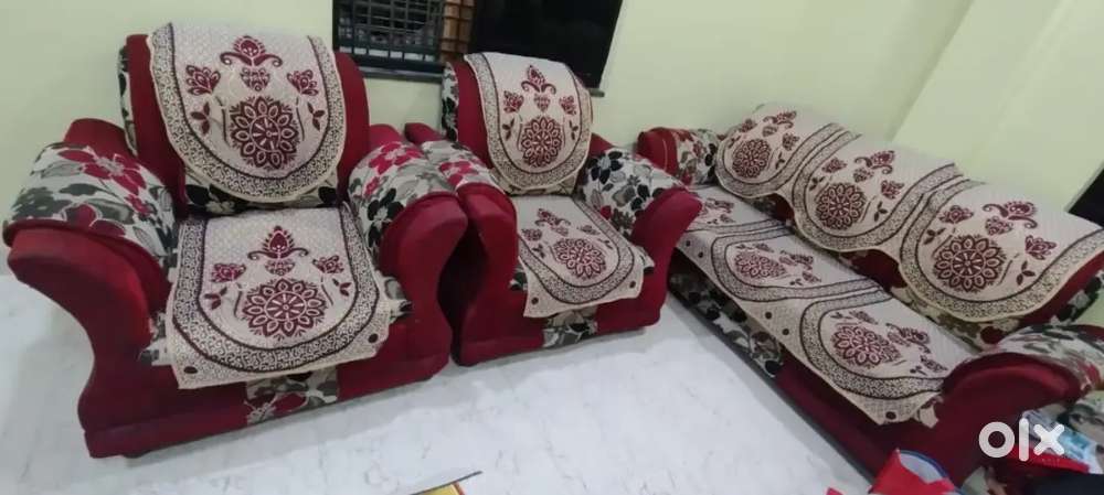Classic 6-Seater Sofa  Sturdy, Comfortable & Stylish.