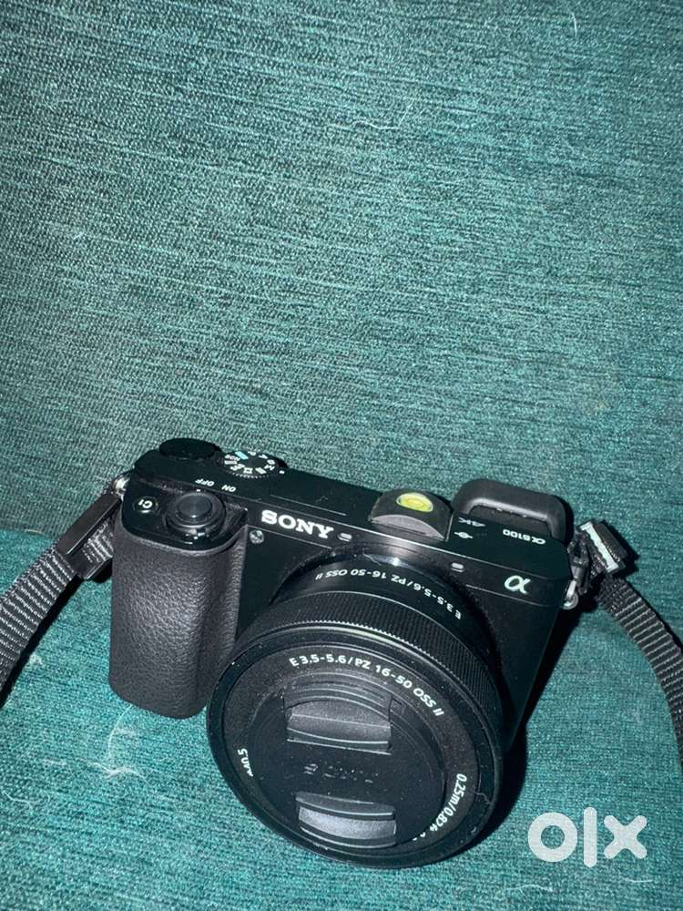 Sony a6100 1 month old