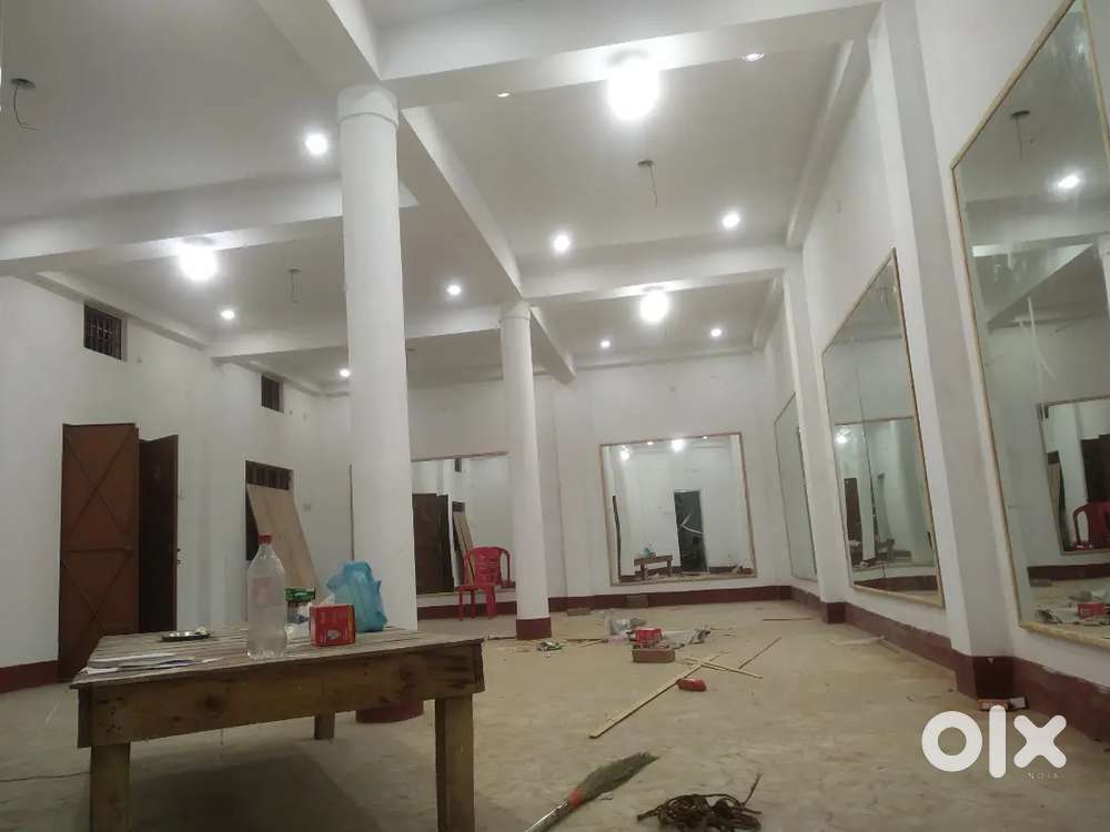 1050sqft hall coaching gowdon etc