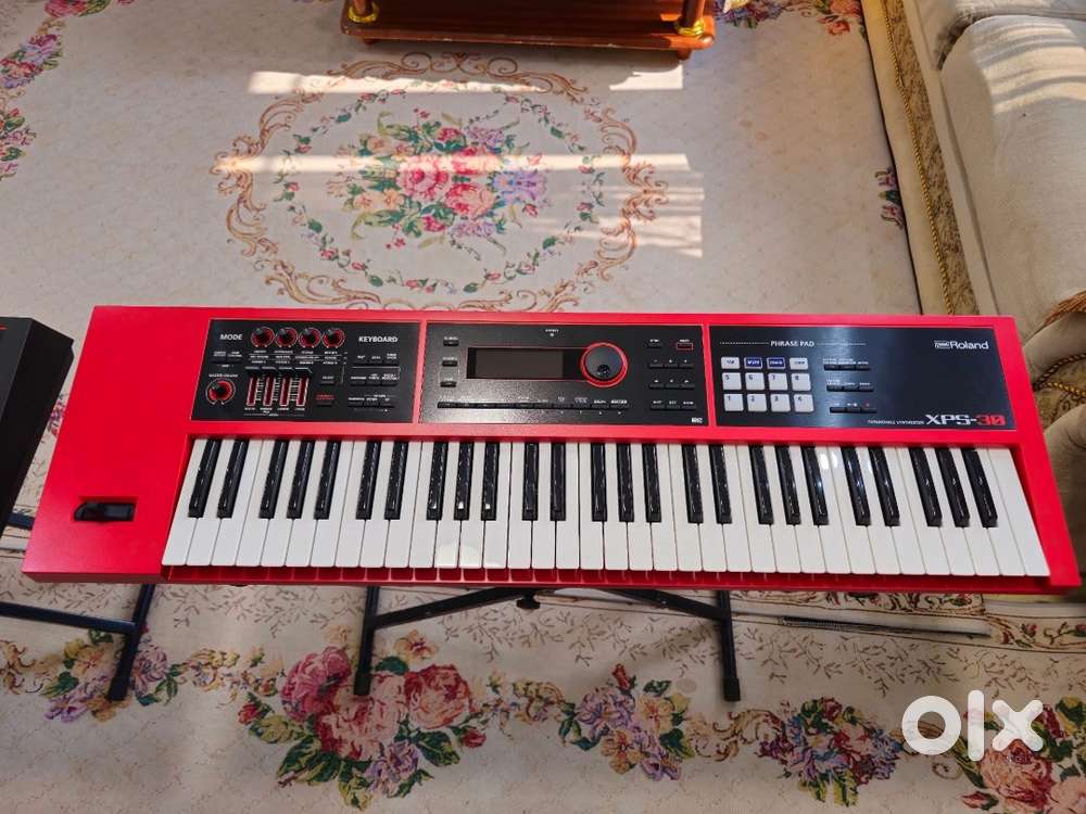 Roland XPS 30 keyboard