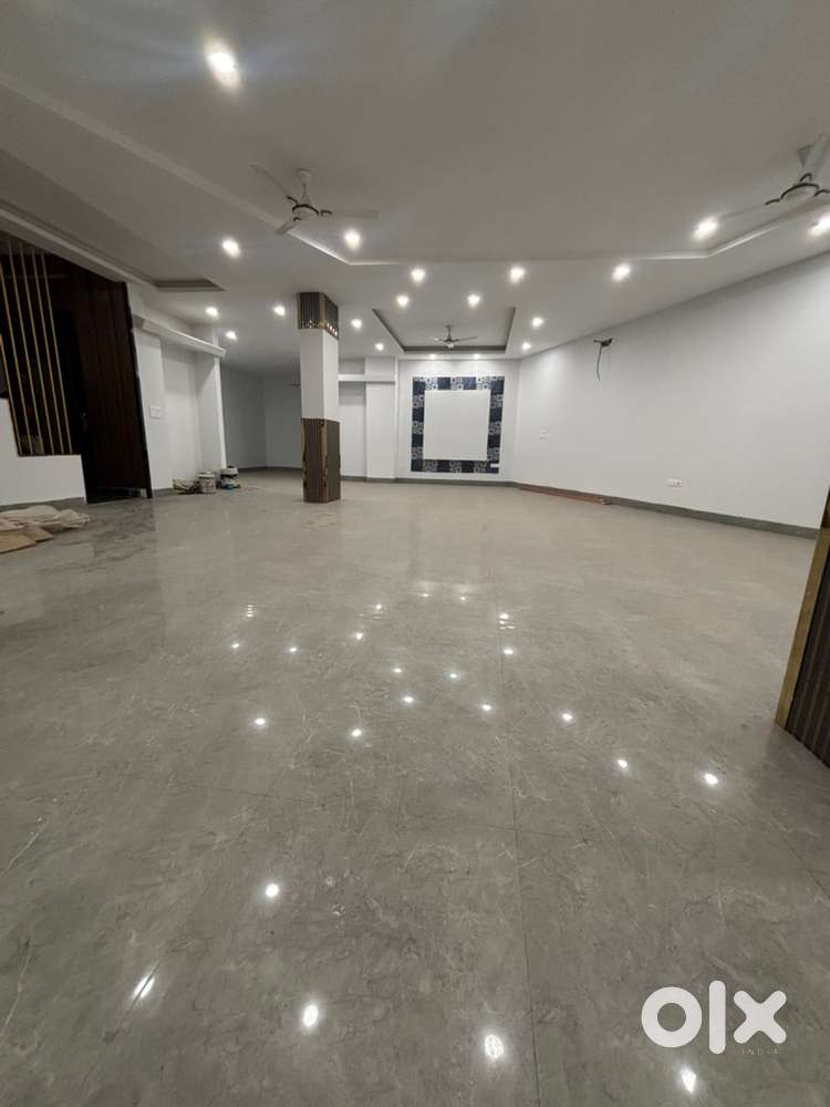 250 gaz , basement for sale , Naraina vihar