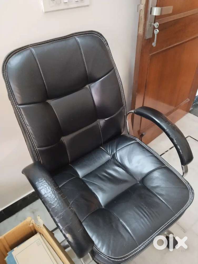 Computer table & chair