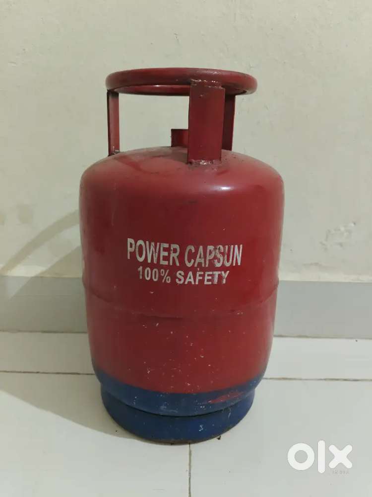 Cylinder (5Kg) & gas chulha (Sigdi)