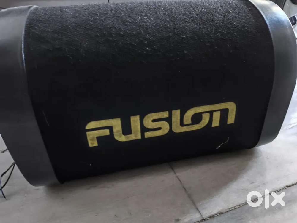 Car woofer 1200w inbuilt amplifier australia brand fusion