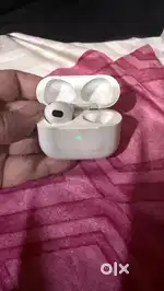 AIRPODS 3 charging case and only left buds for sell