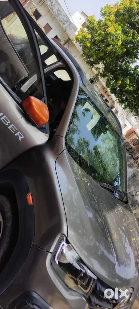 Very good condition car Kwid top model