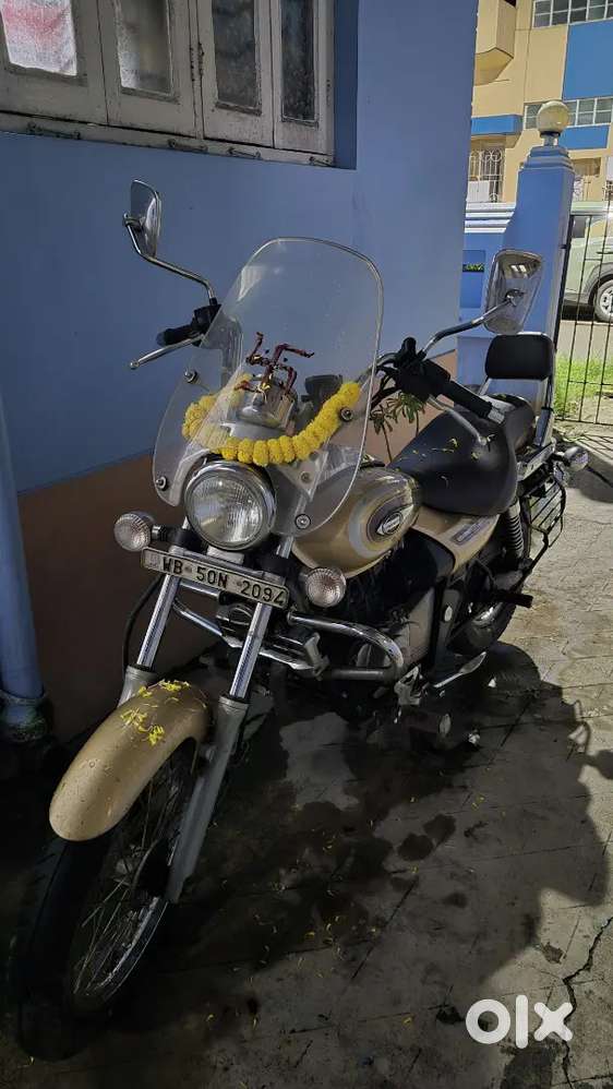 BAJAJ AVENGER CRUISE 220