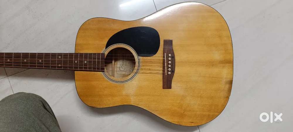 Granada Wooden Guitar