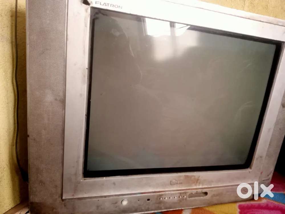 LG  TV – Works Perfectly, Minor Scratch