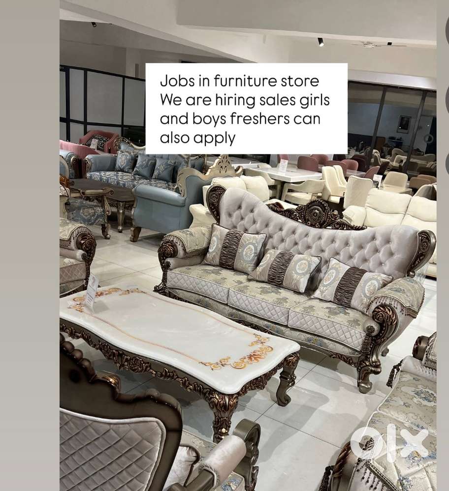 We are hiring sales girl and sales boys freshers can also apply