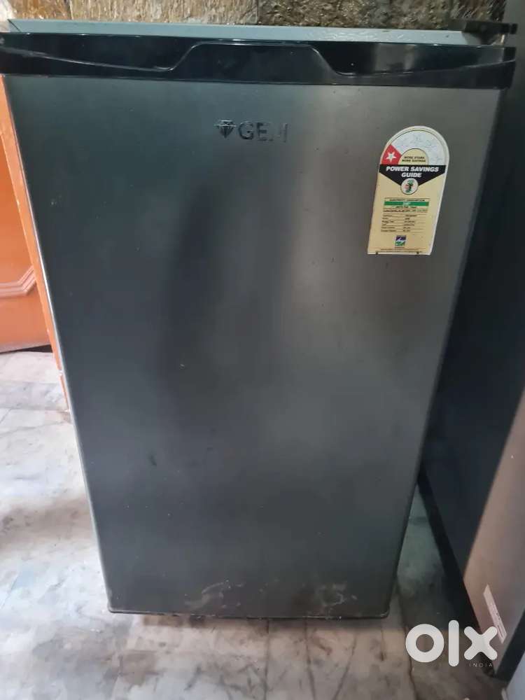 Fridge single door mini proper working fully cooling 100 Liter Liter
