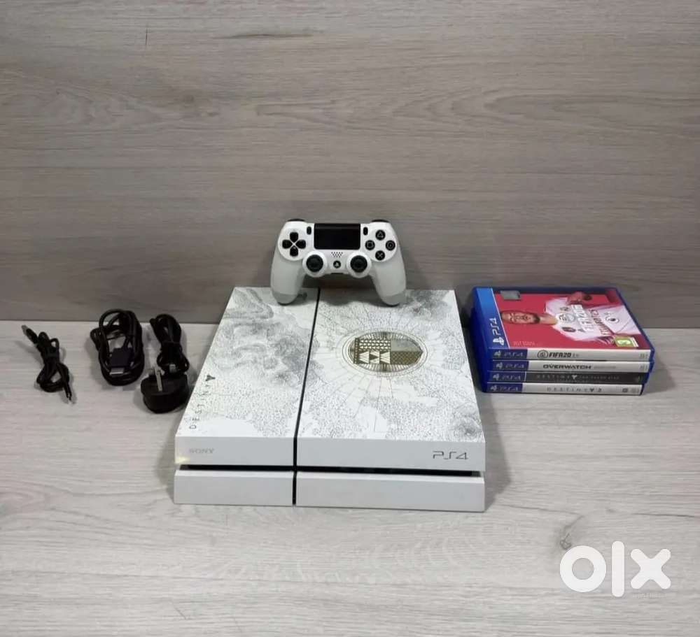 Sony PS4 Destiny Taken King Limited Edition 500GB White Console Bundle