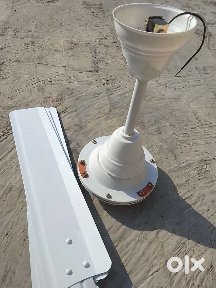 2 months old fan with warranty card