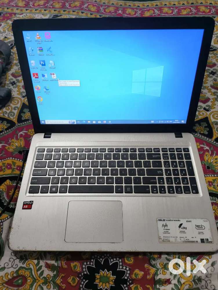 Asus X540Y - AMD A8