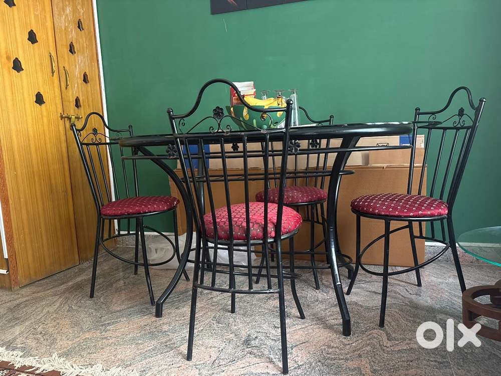 Dinning Table