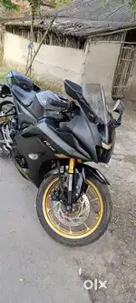 R15 V4 only 20 month old 12000 Km run