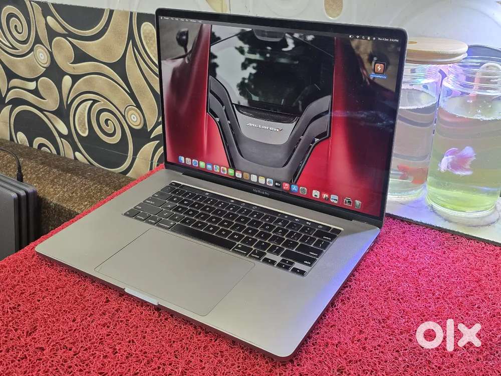 Apple Macbook Pro 2020 i7 16gb 512gb 5.5gb Graphics 16inch Retina