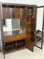 Crockery unit