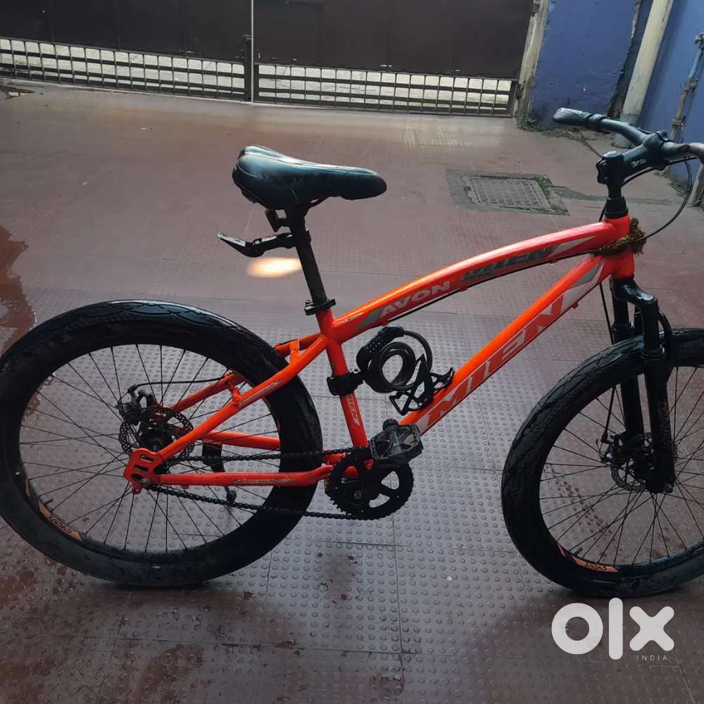 avon mountain bike with lock