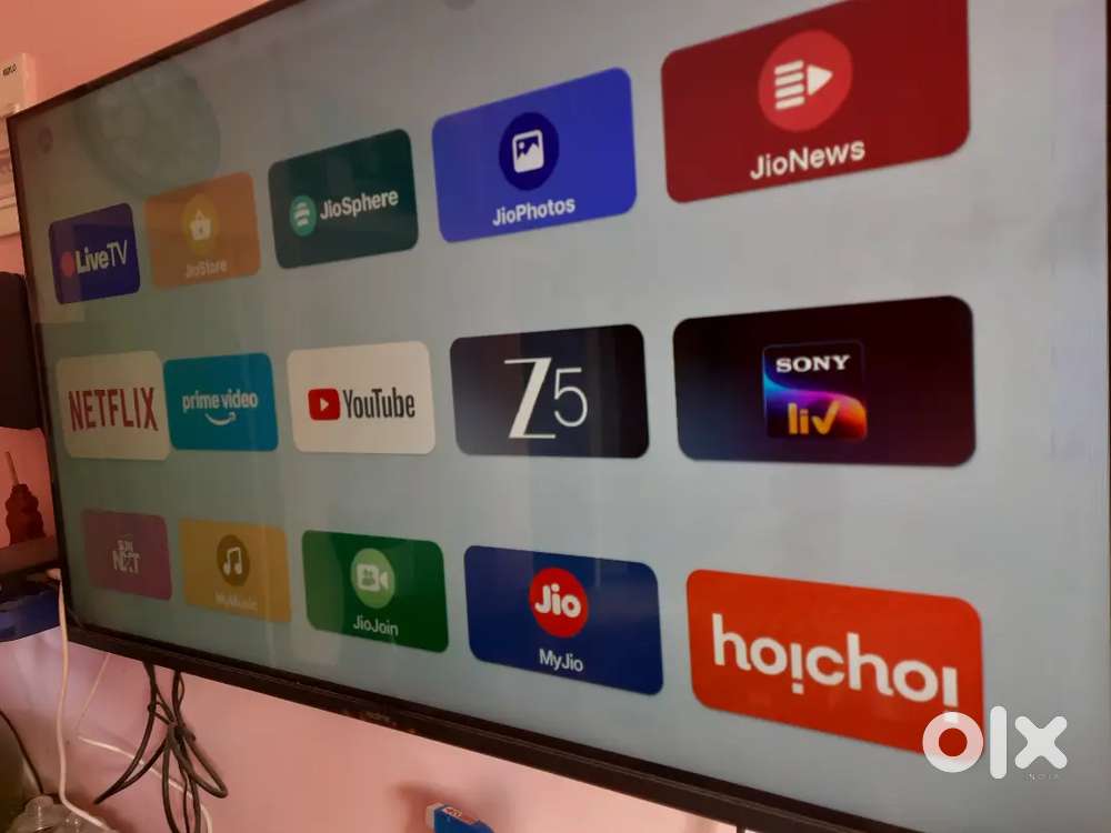 Realme 43 inch tv OLED display