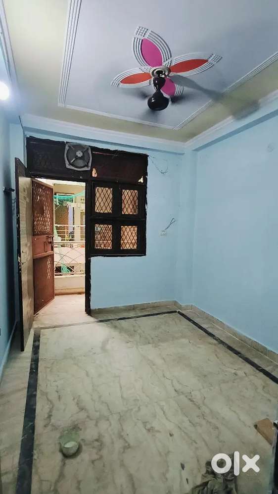 TWO BHK UNFURNISHE FLAT FOR RENT IN NEW ASHOK NAGAR NEAR METRO STATION