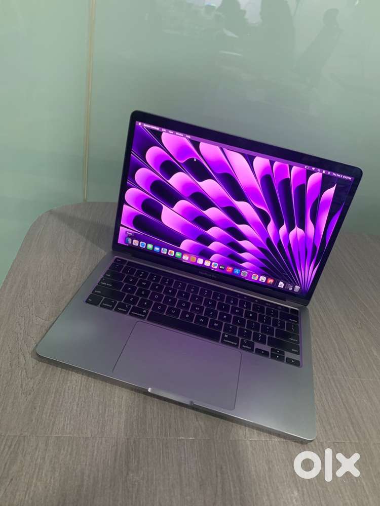 Apple MacBook Pro/2020/13inch/i7/32GB/512GB/Warranty