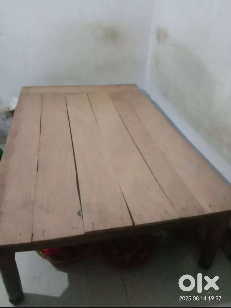 Urgent sale 4 takhat 1500 each
