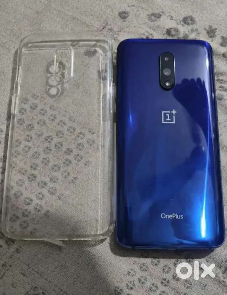 One plus 7 8 GB Ram 256 GB Storage