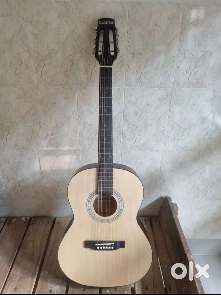 Kadence guitar