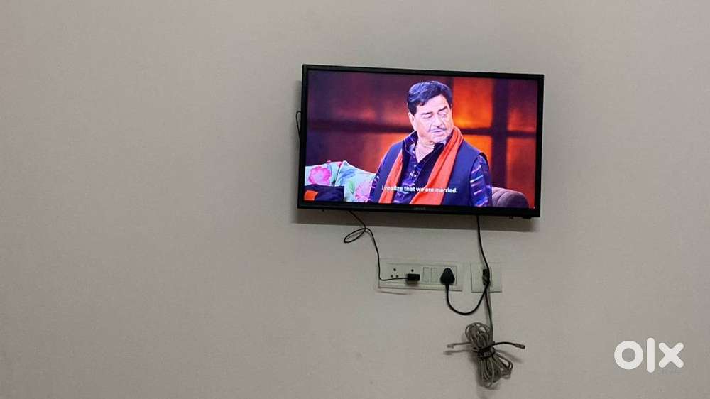 Croma LED TV  32