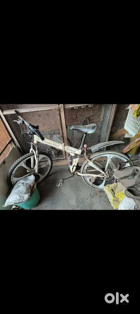 Mercedes Benz (Foldable)