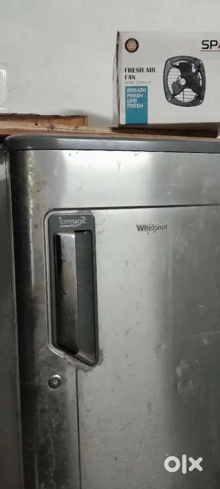 Sell for fridge fridge Whirlpool all ok hai