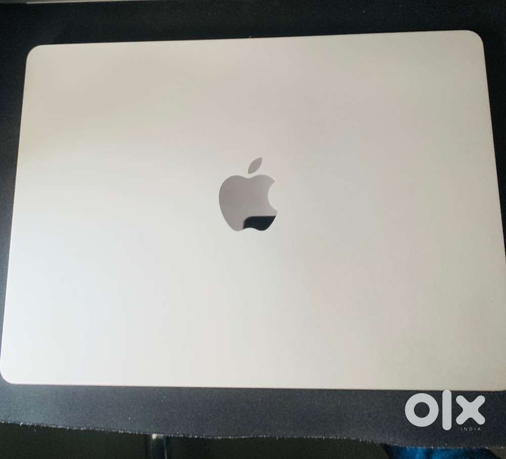 Apple macbook air M2 16GB 256GB