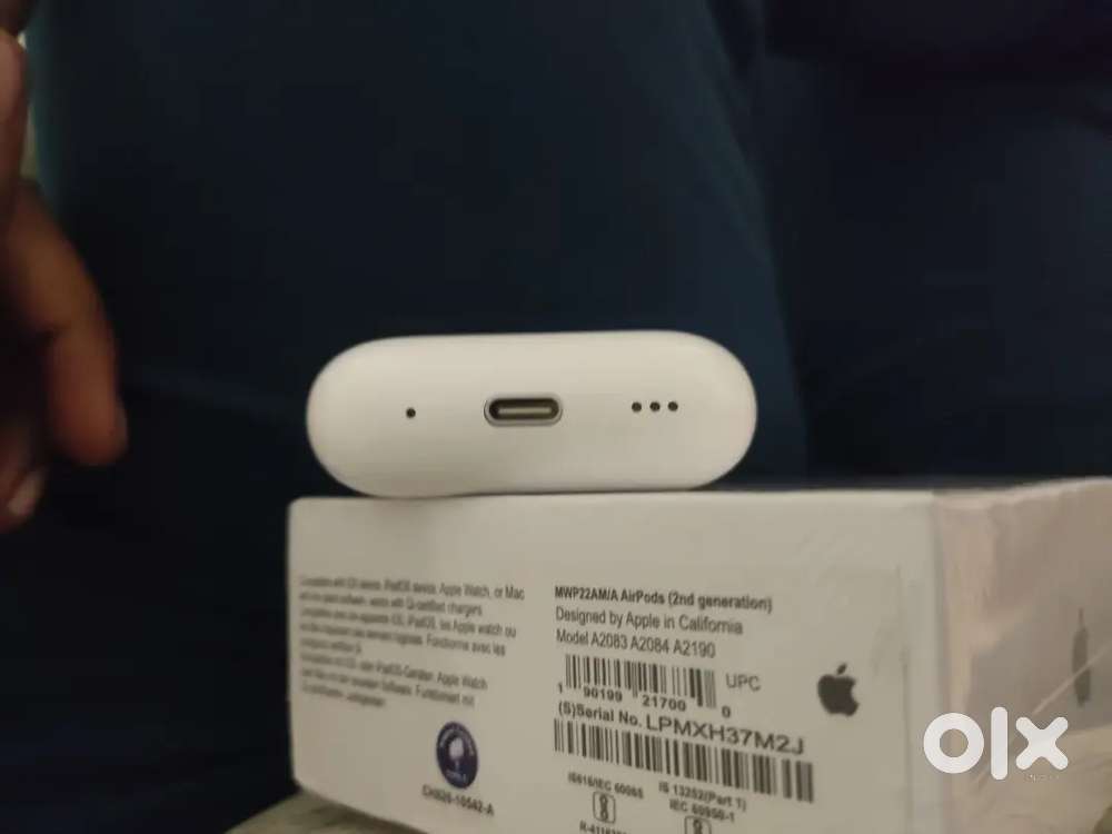 Exchange android  phone Un use Air podspro 2 new seal pac price 26999