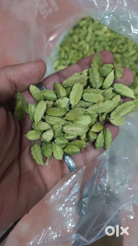 Wanted a sales man who can speak (hindi and marathi)