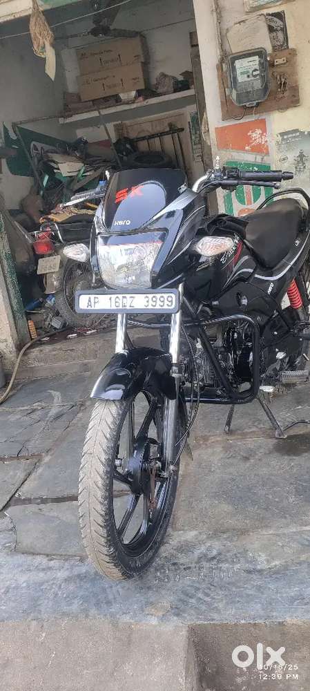 Lekin good condition no insurance transfer available fancy number Pass