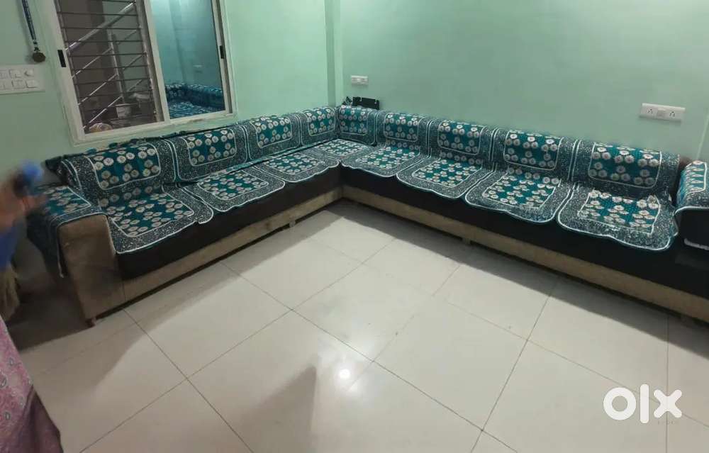 Well furnished sofa set