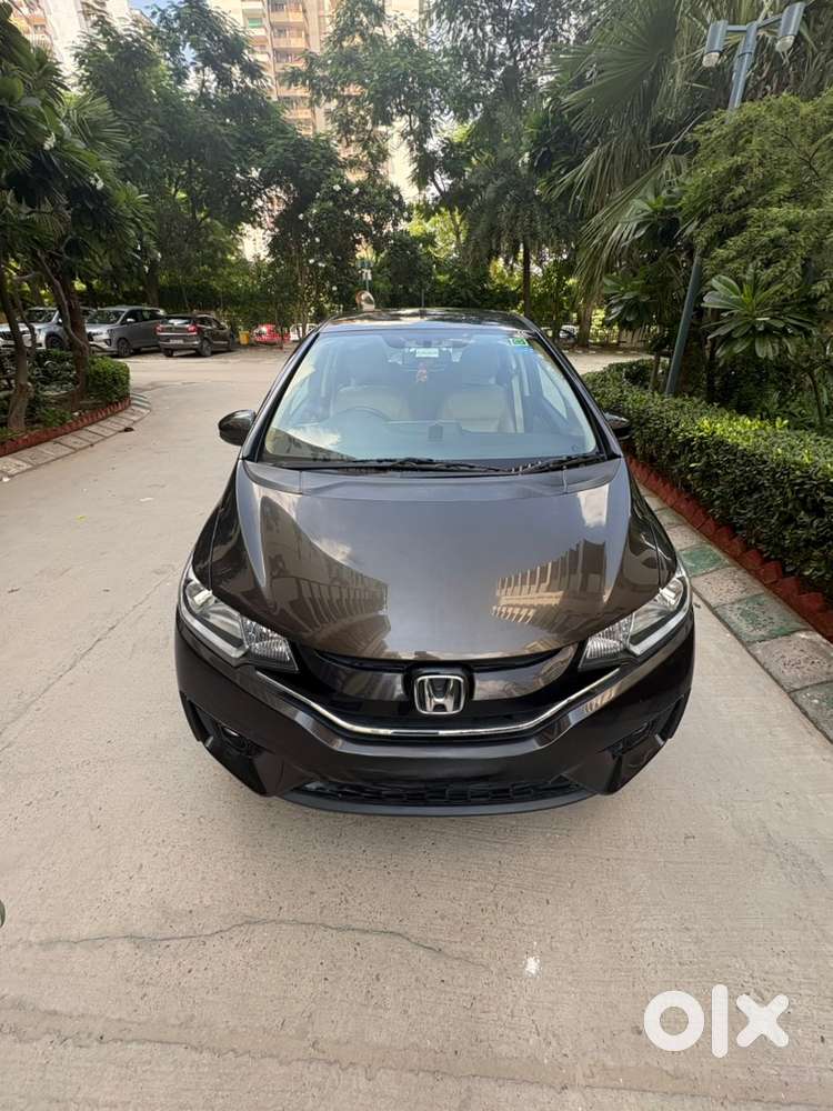 Honda Jazz 2019 Petrol 22000 Km Driven from first owner