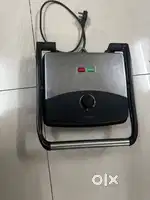 Croma 4 slice sandwich maker