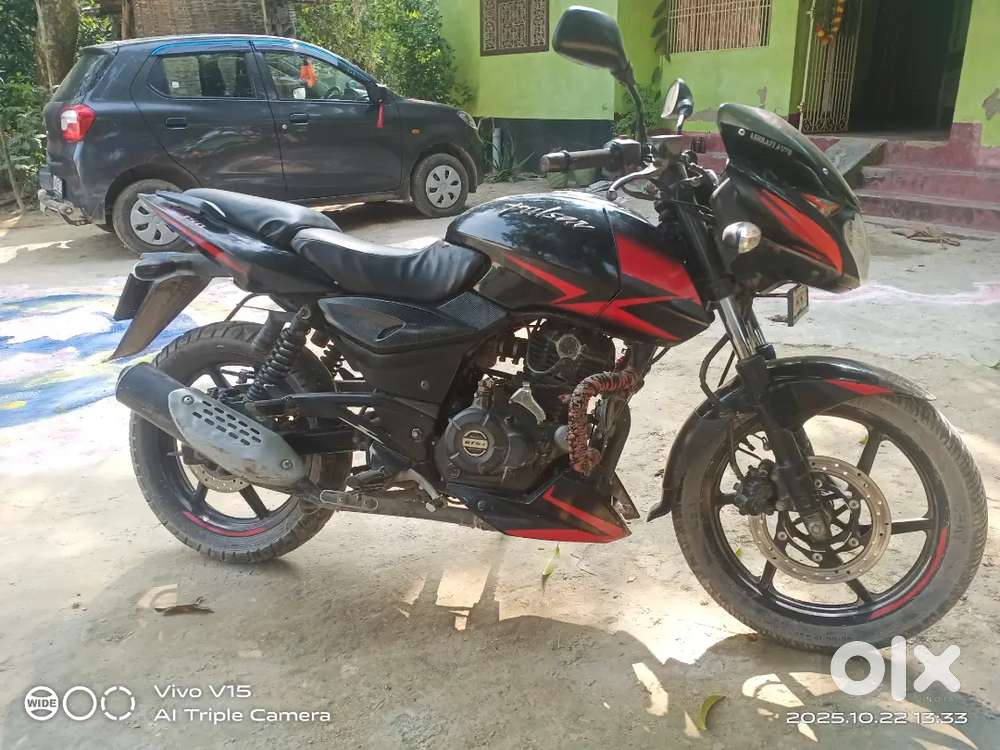 Pulsar 150 cc split seat