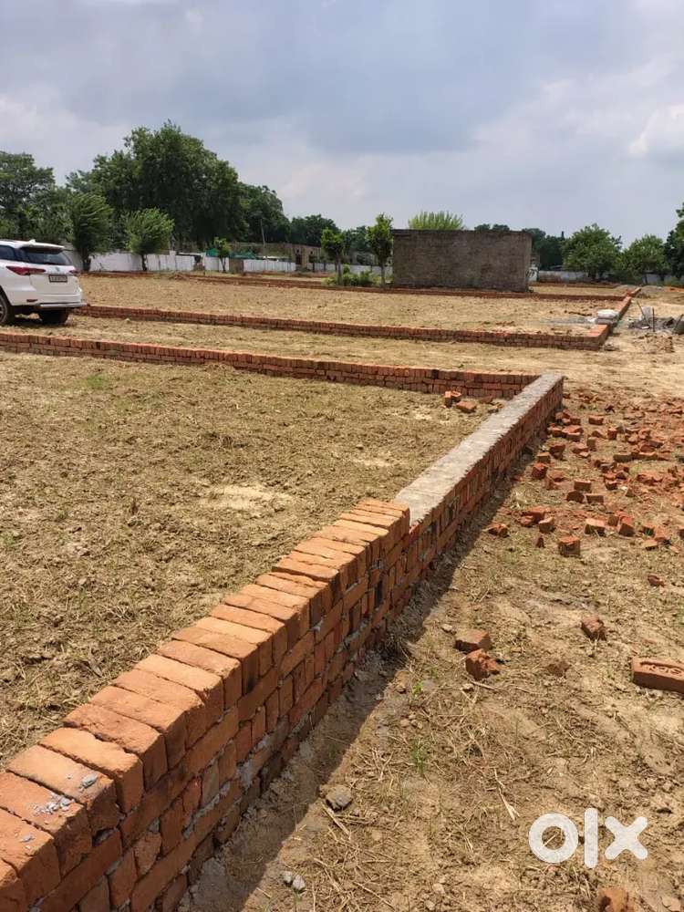 Near galgotiya university