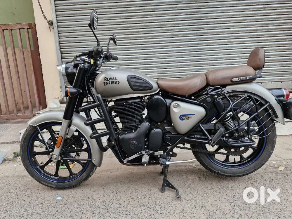 BRAND NEW CONDITION REBORN 350 GUN METAL GRAY LESS KMS RUNNING