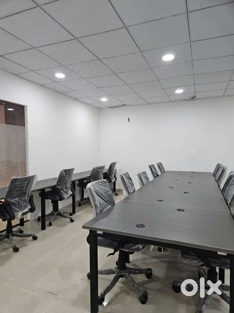 Fully furnished 2 cabin 15 seat ready to move