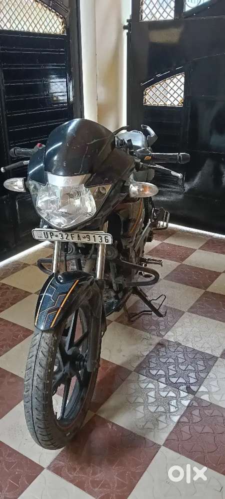 Bike ok h or dono tyers naye h