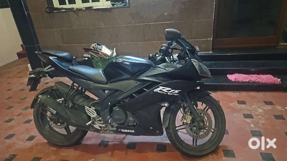 Yamaha R15 V2 special Edition
