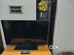 Sharp 32” LED TV – 10 Years Old, Slight Issues
