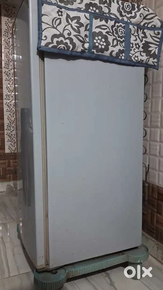 Whirlpool Fridge Grey colour 165Litre