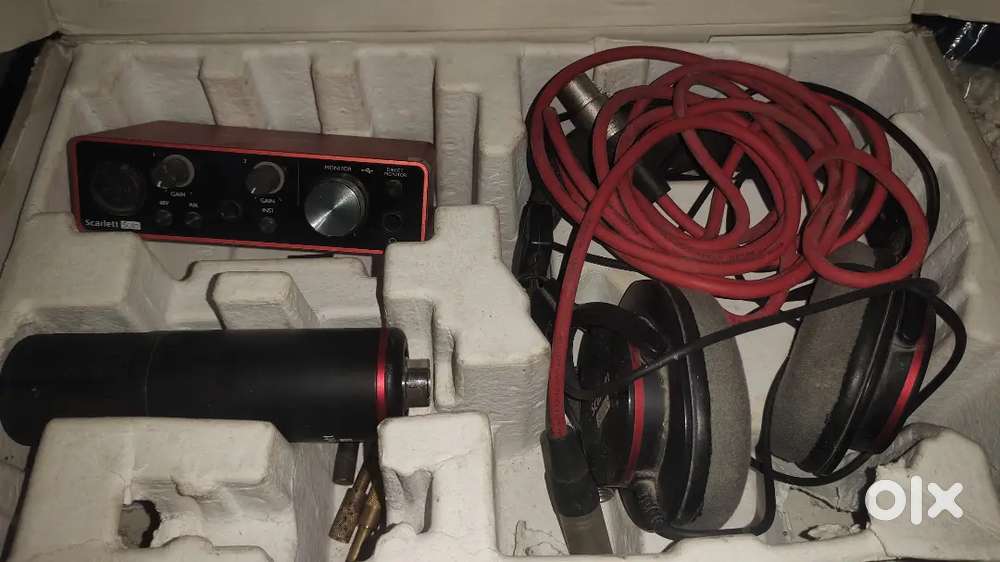 FOCUSRITE 3RDGEN 2IN2 FULL BUNDLE
